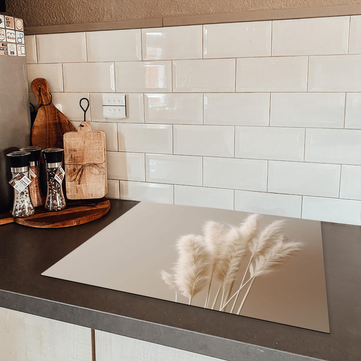 HERDABDECKPLATTE Pampasgras - Federn - Pastell - Weiß 65x52 cm - Creme, Kunststoff (65/52/0.2cm) - MuchoWow