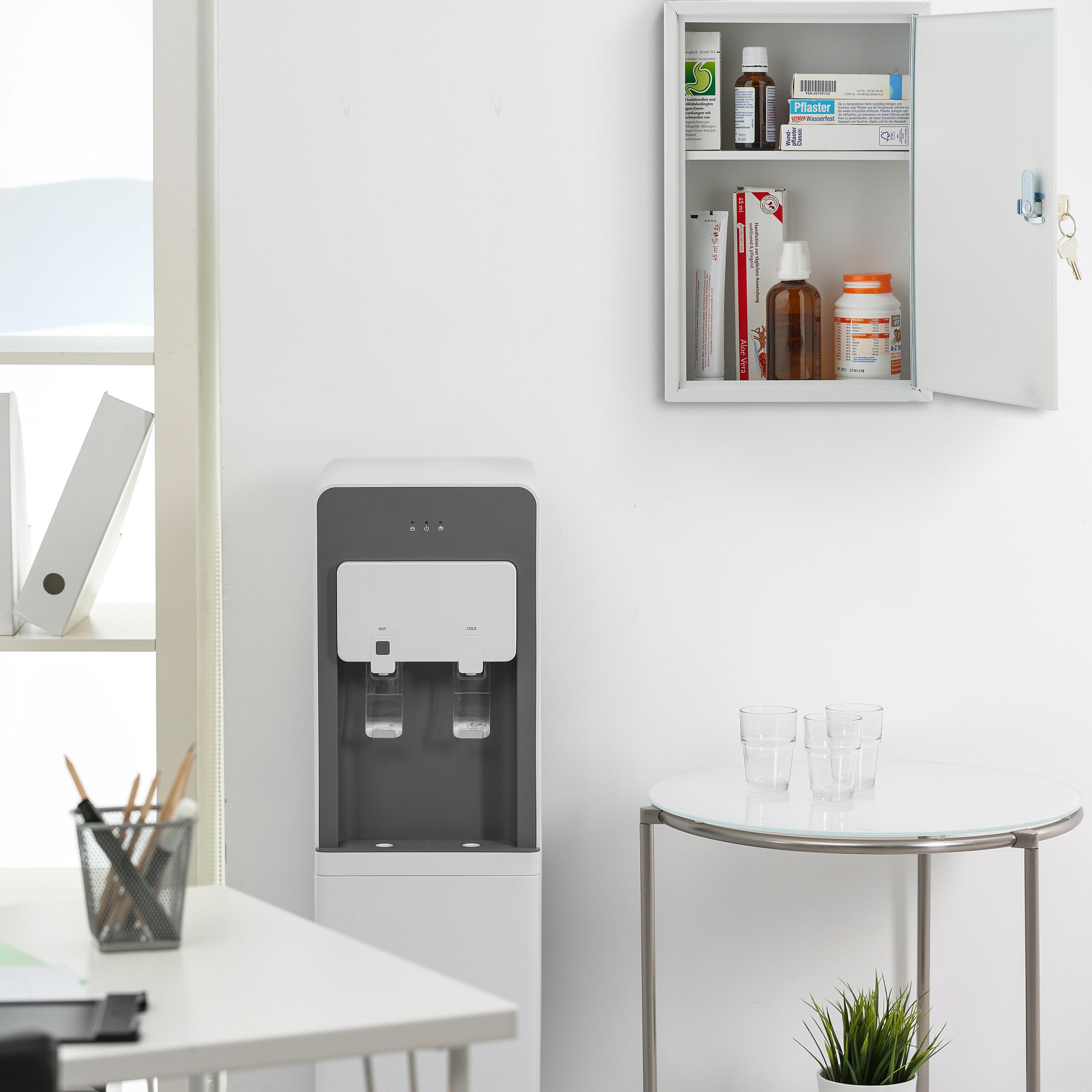 MEDIZINSCHRANK - Weiß, Metall (21.5/32/8cm) - Relaxdays