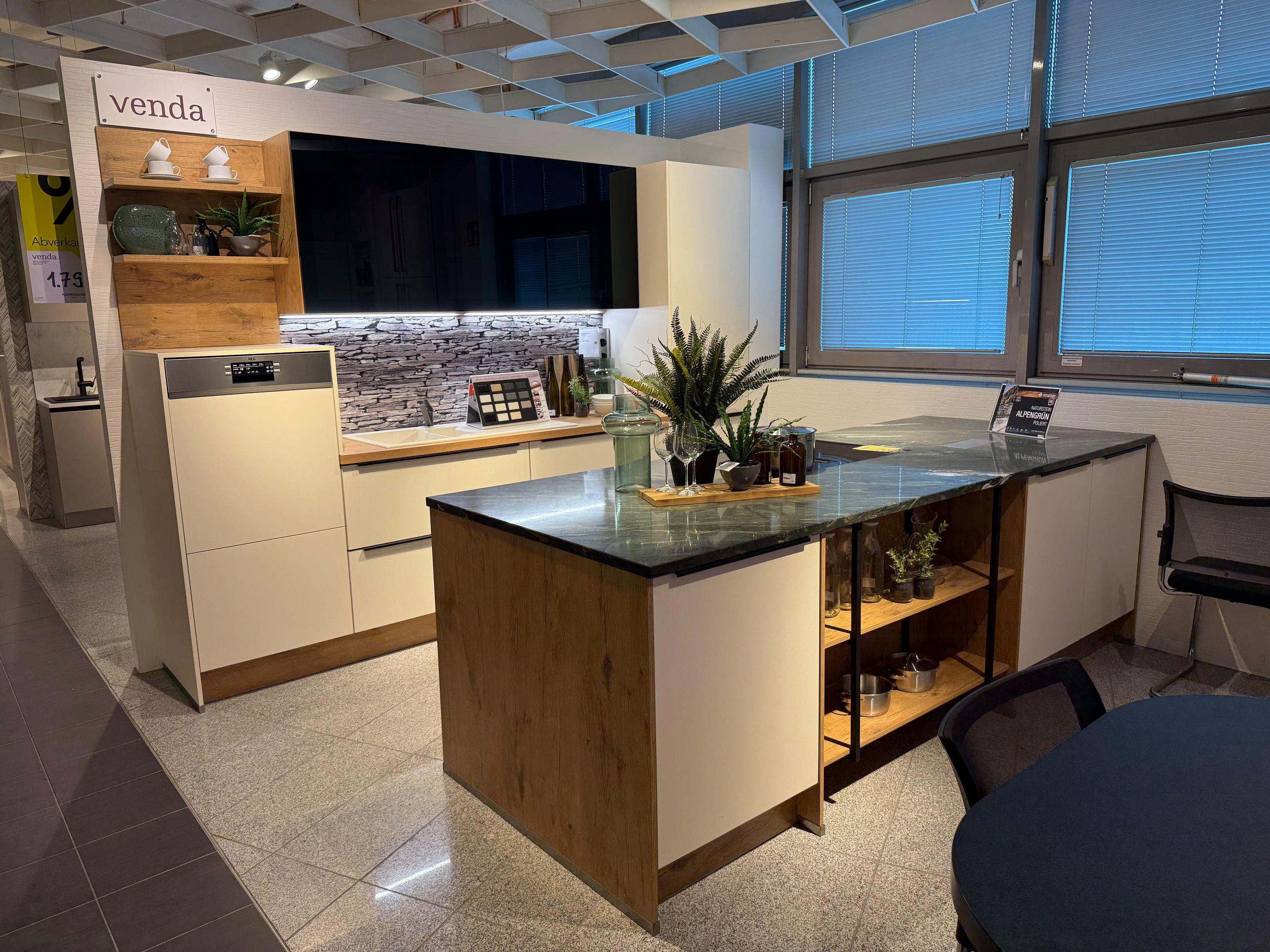 EINBAUKÜCHE VE315 - Venda