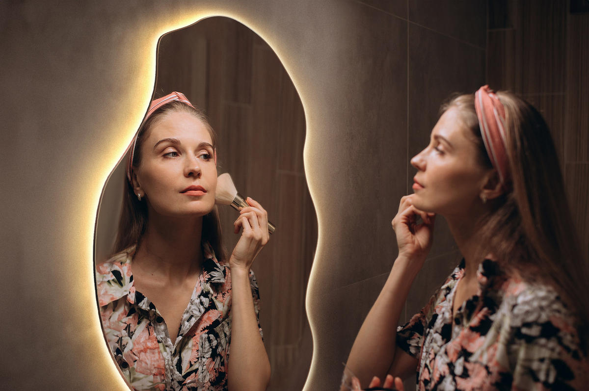 LED-SPIEGEL 40x80 cm Asymmetrisch Warmweiß 3000K - Gelb, Glas (40/80/0.4cm) - Wallfluent