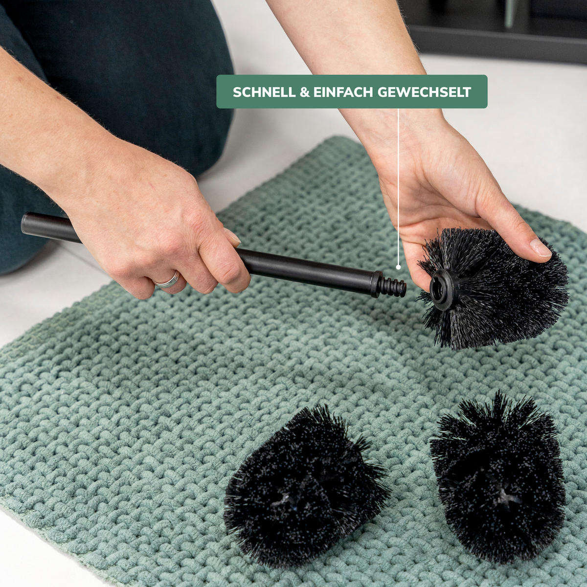 WC-GARNITUR, schwarz - Schwarz, Metall (18/66.5/23cm) - eluno