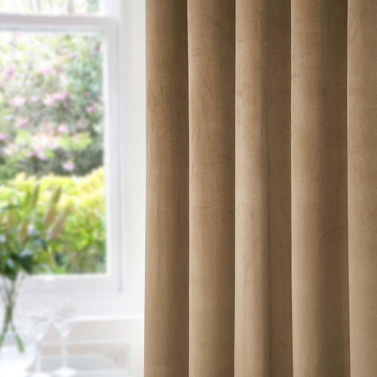 VERDUNKELUNGSVORHÄNGE Samt mit Thermo-Funktion, 117/137 cm - Beige, Textil (117/137cm) - Homescapes