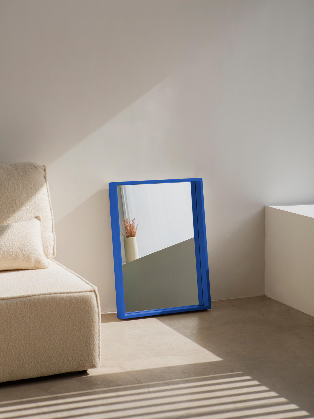 SPIEGEL aus MDF 70/50 cm Preußischblau NIKO - Blau, Holzwerkstoff (54/74/8cm) - RNT By Really Nice Things