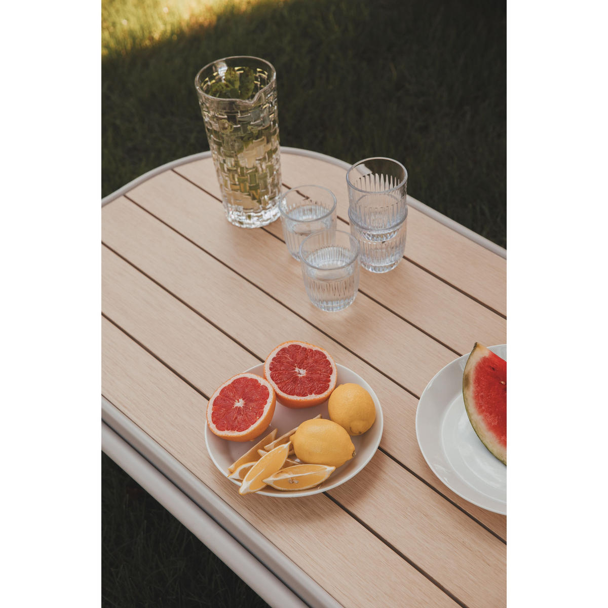 COUCHTISCH Vista Garten - Beige, Metall (110/62.5/32cm) - Zuiver