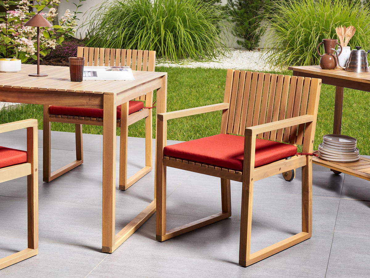 GARTENSTUHLKISSEN 8er-Set Rot 46/46 cm Sassari Premium - Rot, Textil (46/5/46cm) - Beliani