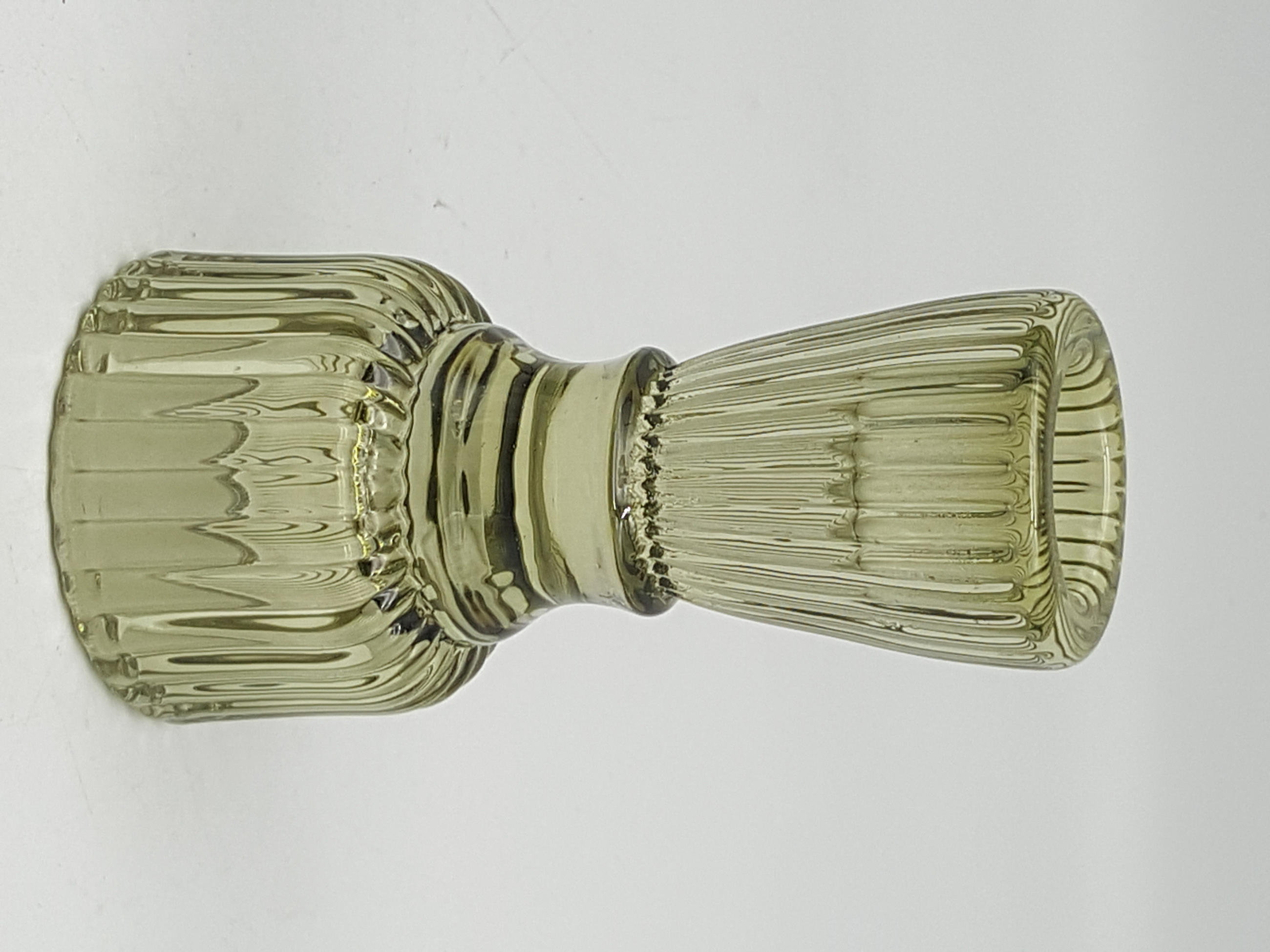 KERZENHALTER Patricia grün 5/5/10 cm Glas - Grün, Glas (5/10/5cm) - Mondex