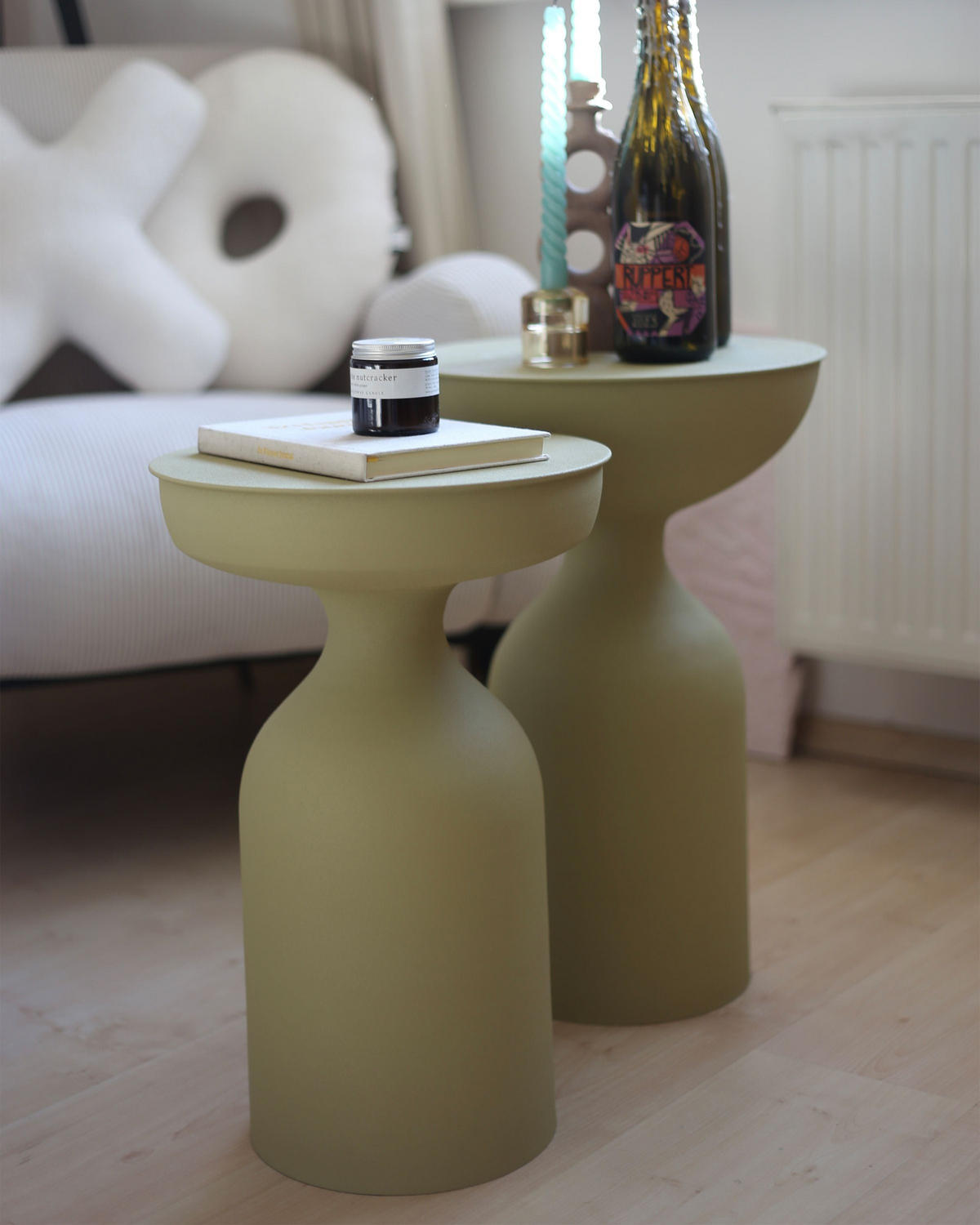 MĂSUȚĂ AUXILIARĂ set de 2 metal verde deschisă rotundă Cota/Tenjo - verde, metal (36/36/56cm) - Beliani