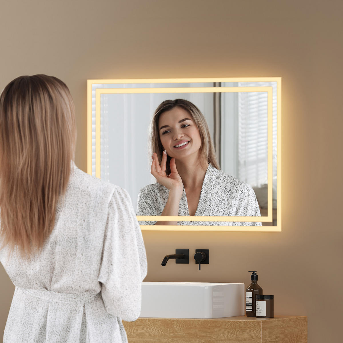 BADSPIEGEL mit Explosionsgeschützte Folie Beleuchtung 70/50/3,5 cm - Weiß, Glas (50/3.5/70cm) - EMKE