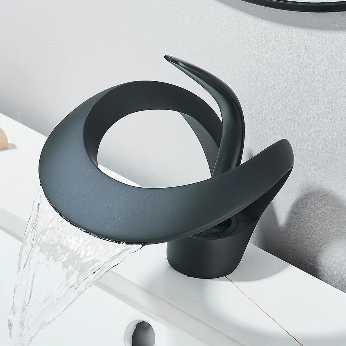 WASCHTISCHARMATUR Einhebelmischer für heißes und kaltes Wasser, Schwarz - Schwarz, Metall (16.5/13.7/8cm) - Kaket