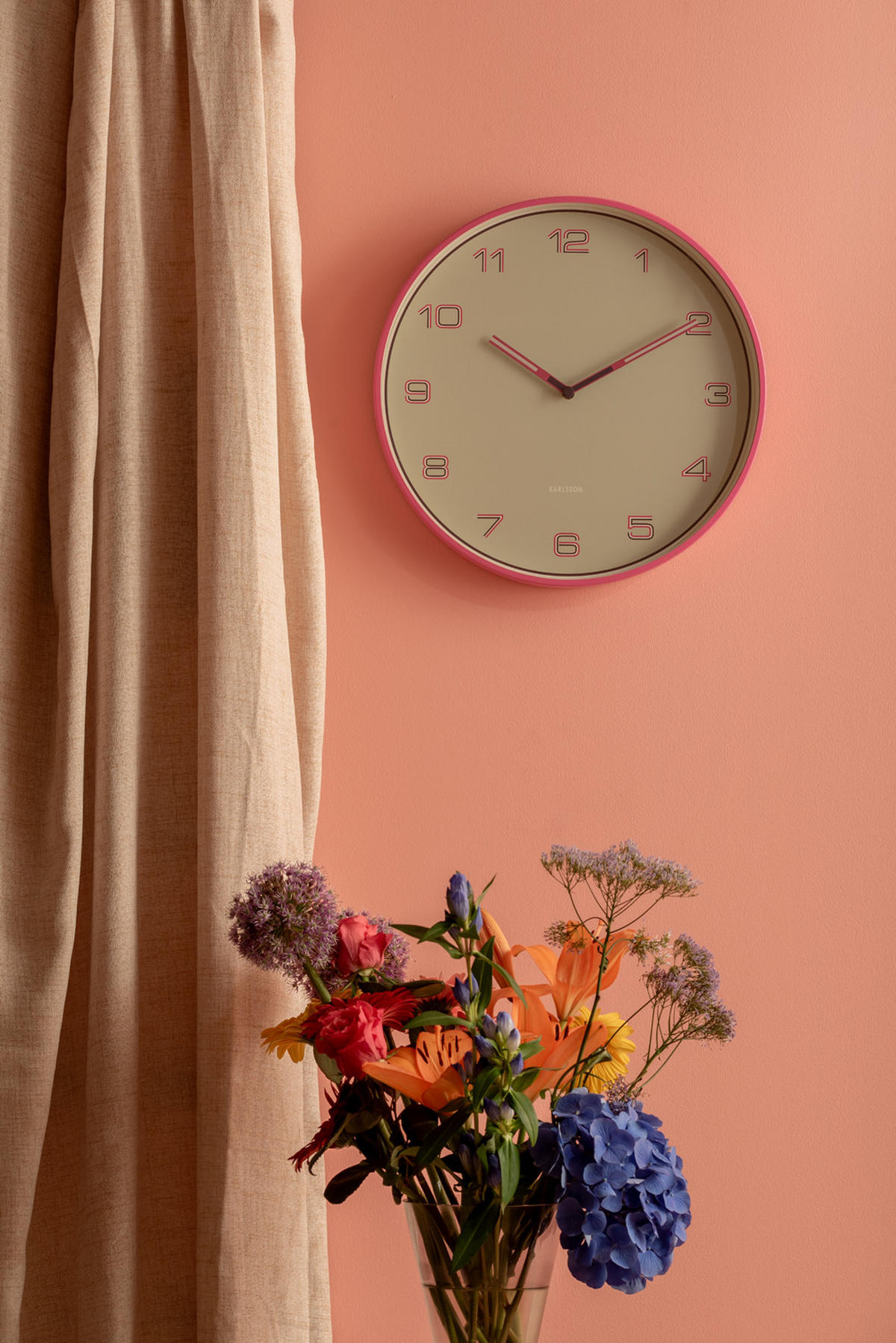 WANDUHR Lined Numbers Ø40 cm - Pink, Metall (40/1/40cm) - Karlsson
