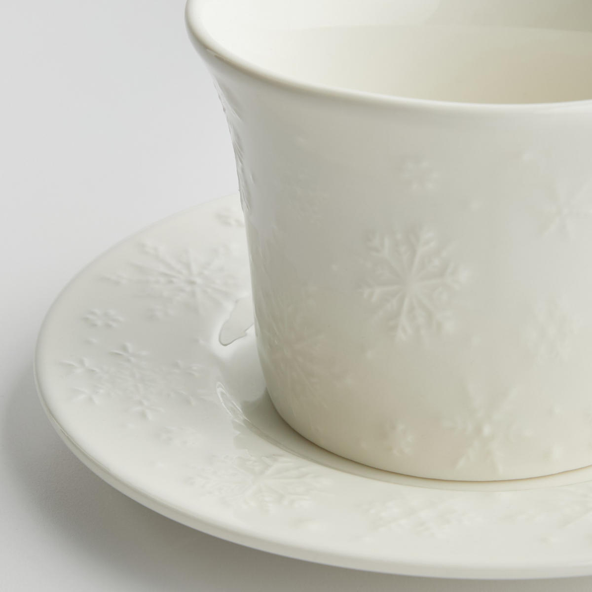 TASSE MIT UNTERTASSE Frosting - Weiß, Keramik (0.18L) - home&you
