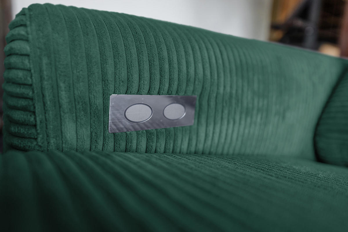 ECKSOFA LAISKA Smaragdgrün Cord - Smaragdgrün/Schwarz, Textil/Metall (282/177cm) - KAWOLA