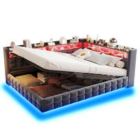 SAMETOVÁ postel 140/200 cm s LED osvětlením, USB, USB-C, zásuvkou, hydraulickým úložným prostorem a policemi, šedá - šedá, textil (140/200cm) - Redom