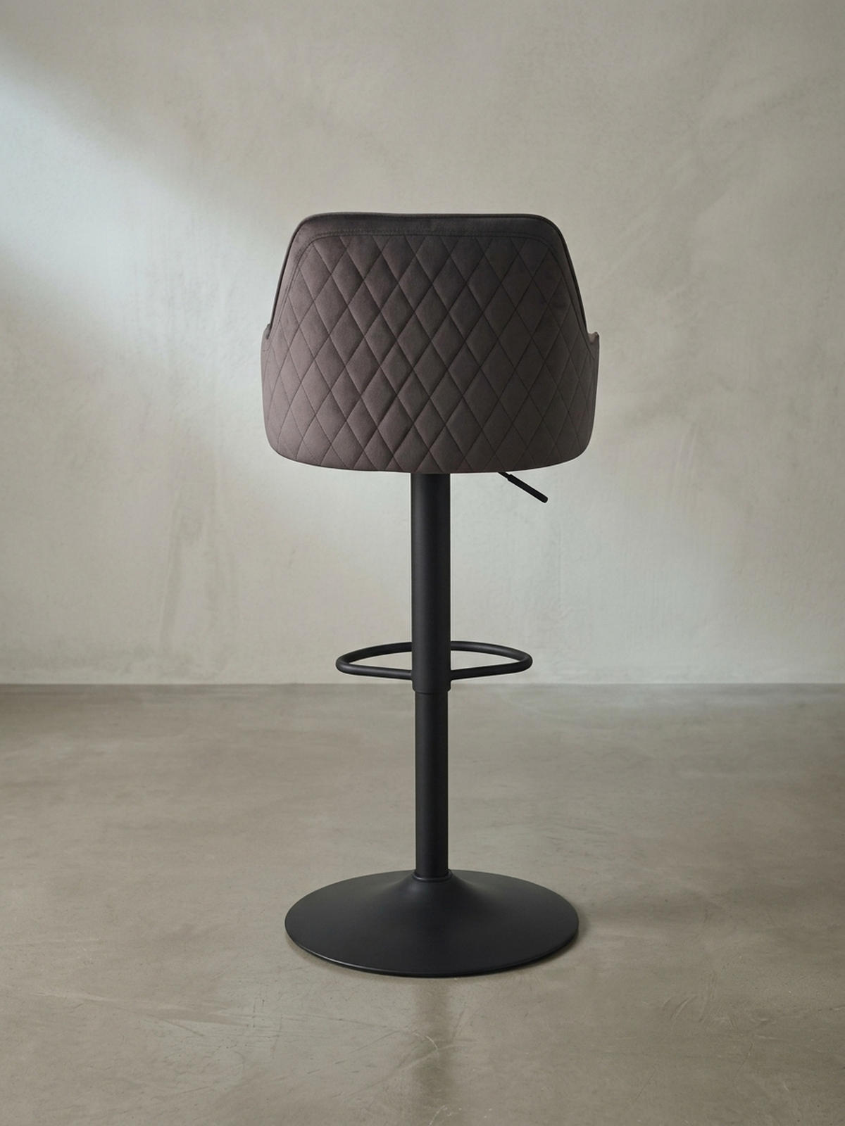 BARHOCKER Samt Lehne Höhenverstellbar Trompetenfuß Armlehne Gepolstert, Grau 45x45x106 cm - Schwarz/Grau, Textil/Metall (45/106/45cm) - KADIMA DESIGN