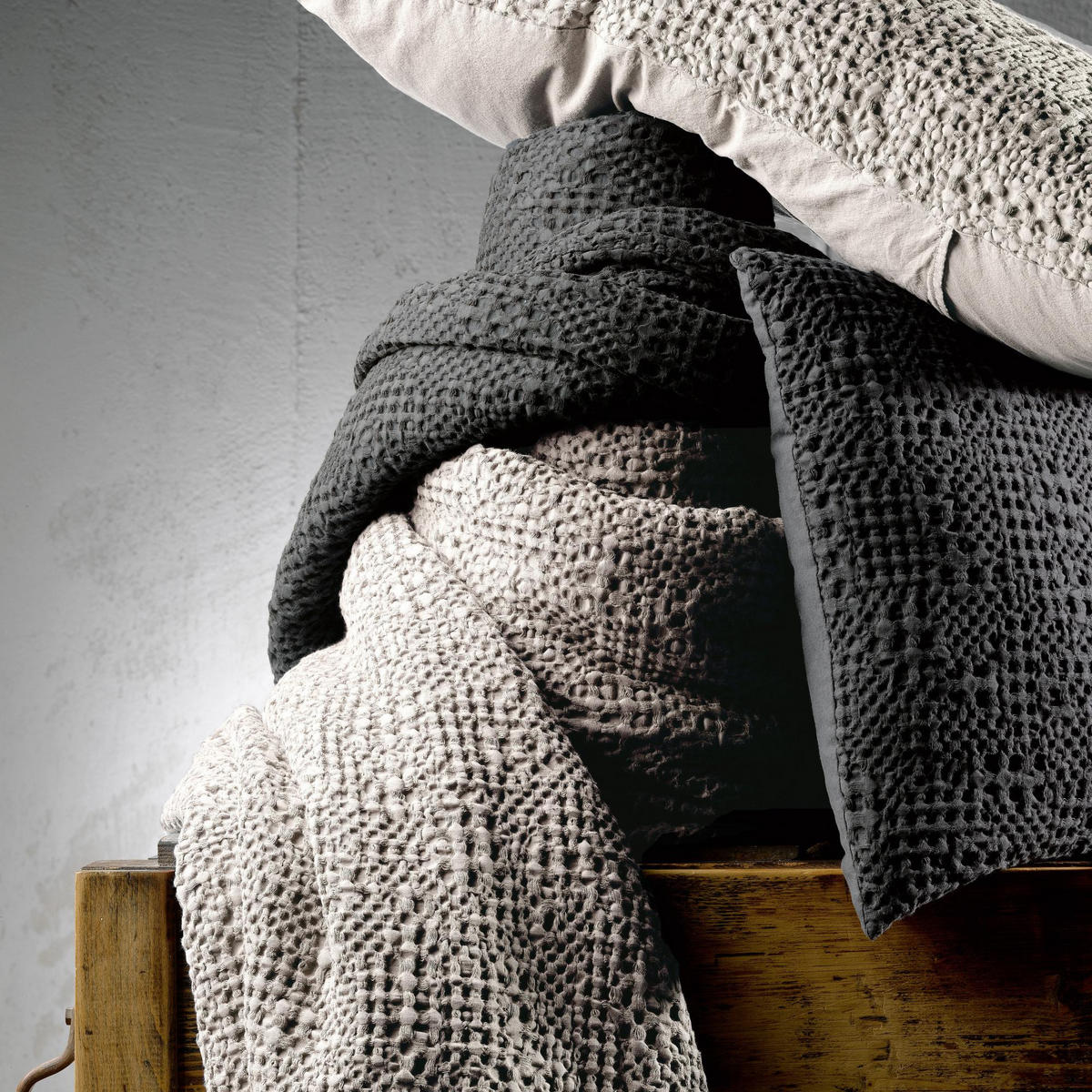 BETTÜBERWURF Tana leinen 260 x 260 cm - Braun, Textil (260/260cm) - Vivaraise