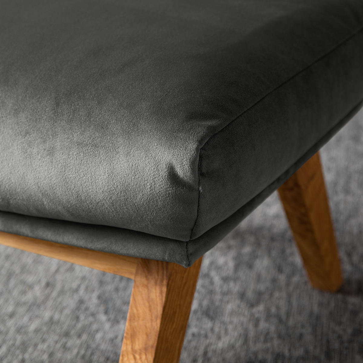 POLSTERHOCKER mit Holzfüßen - Eichefarben/Grün, Eichenholz/Textil (51/37/41cm) - home24