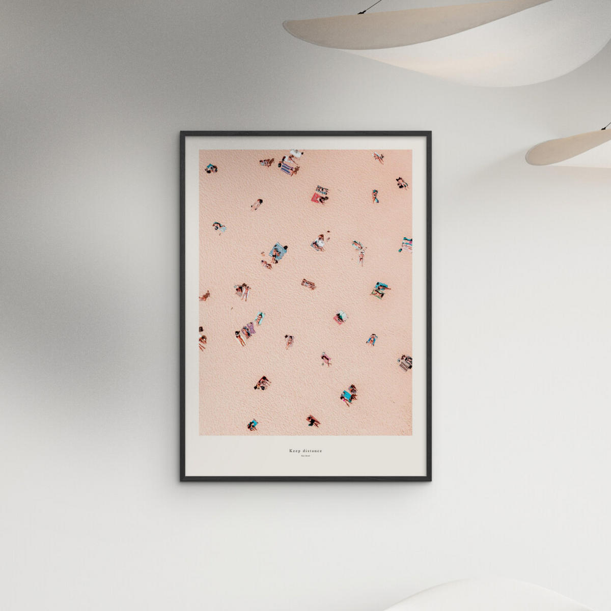 POSTER mit Rahmen A.P. Atelier - Distance - Pink/Schwarz, Holz/Papier (70/100cm) - Poster&Frame