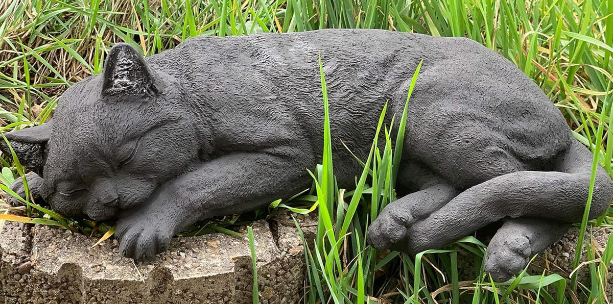 STEINFIGUR große Schwarze Katze schlafend Gartenfigur frostfest - Schwarz, Stein (38/10/20cm) - stoneandstyle