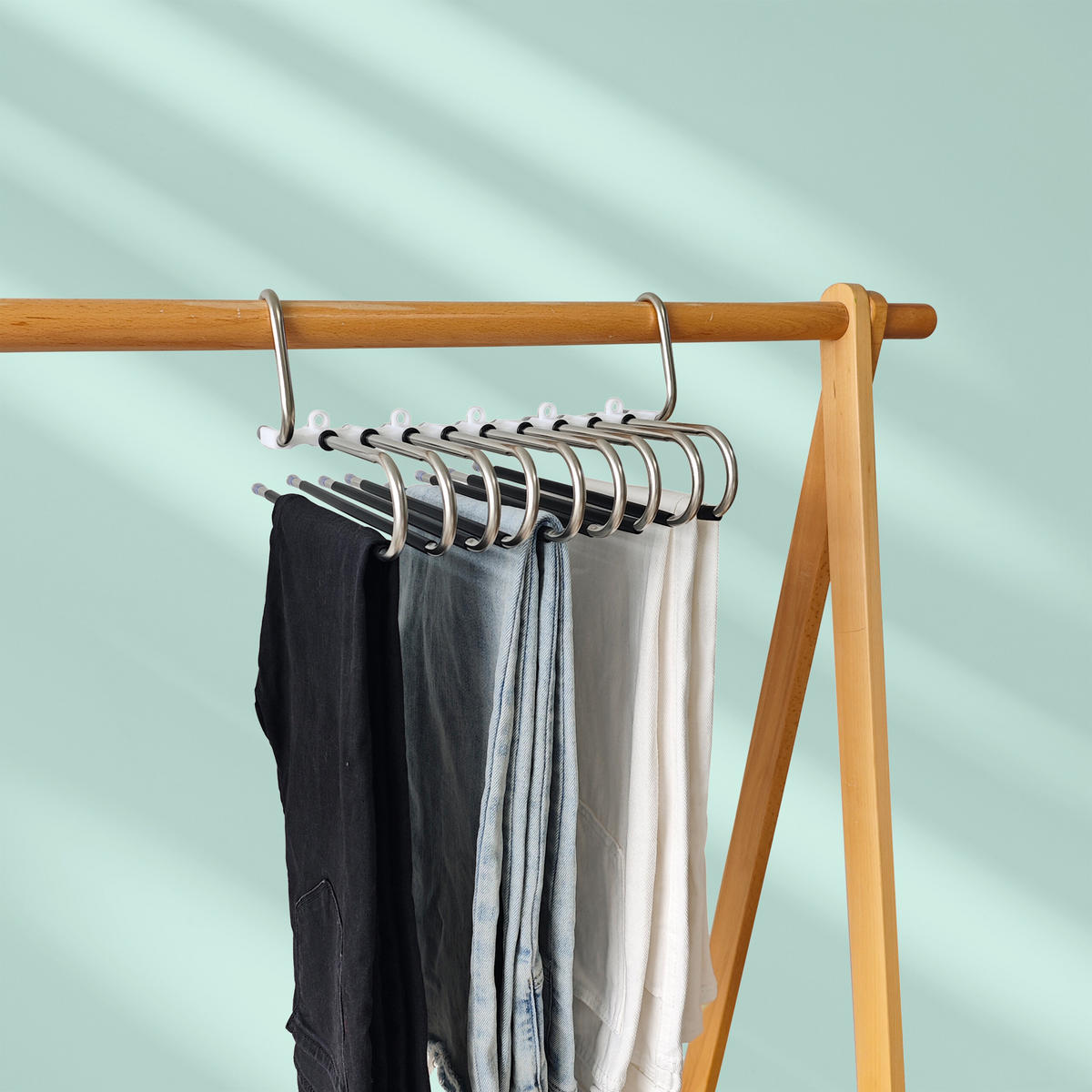 2XVEČNAMENSKI hlačni obešalnik - večbarvno, kovina/umetna masa (24/33/9cm) - Relaxdays