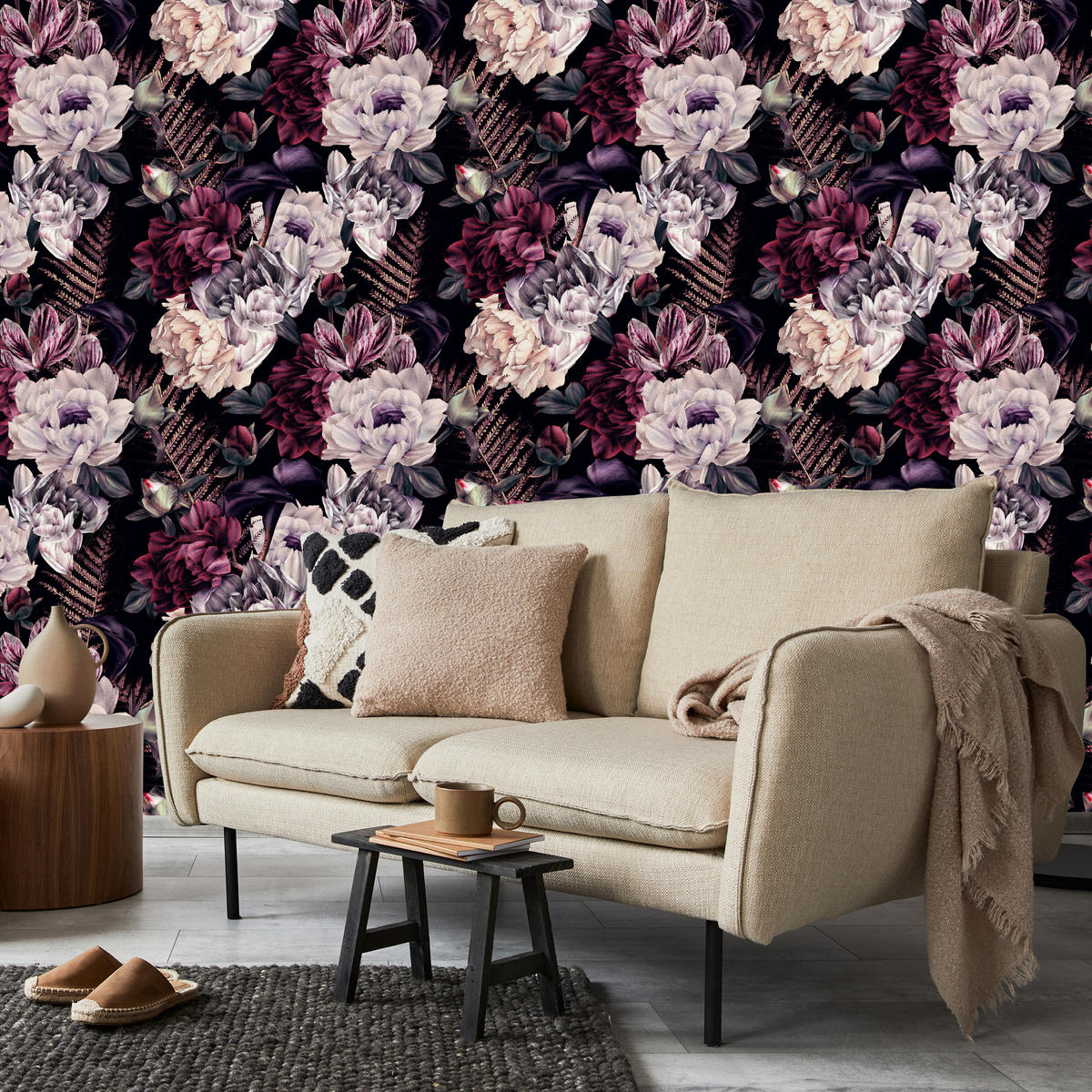 VLIESTAPETE Pfingstrosen im Glamour-Stil – Rosa, Lila, Schwarz – 50x1000 cm - Lila/Schwarz, Papier (50/1000cm) - Muralo