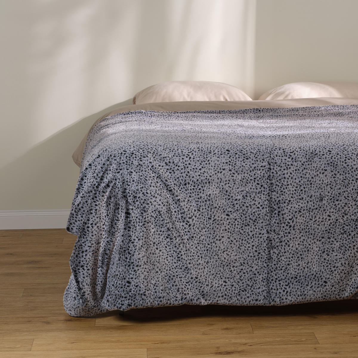 TAGESDECKE Lamperia - Grau, Textil (180/200cm) - home&you