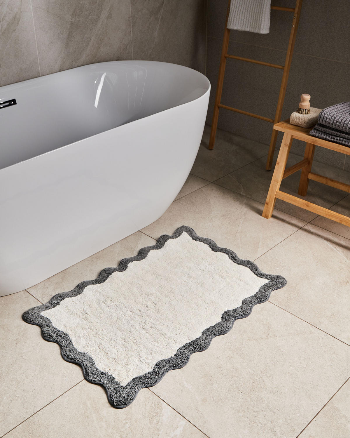 KOUPELNOVÁ PŘEDLOŽKA Šedá/Béžová 60/90 cm Bavlna Nangal - tmavě šedá/béžová, textil (60/90cm) - Beliani