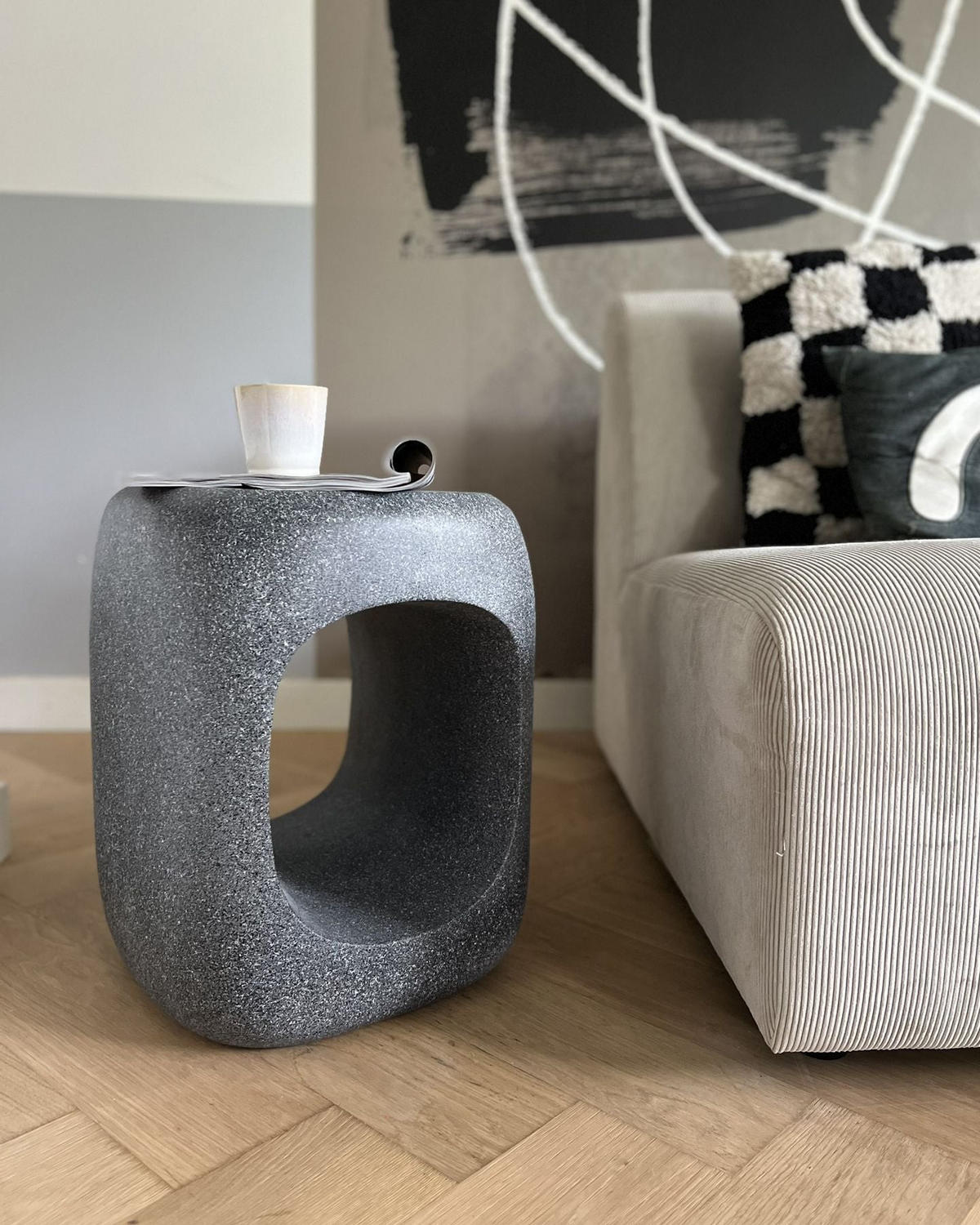 PŘÍSTAVNÝ STOLEK Beton Mramor Look šedý 33/33 cm Pelmo - šedá, kámen (33/33/45cm) - Beliani