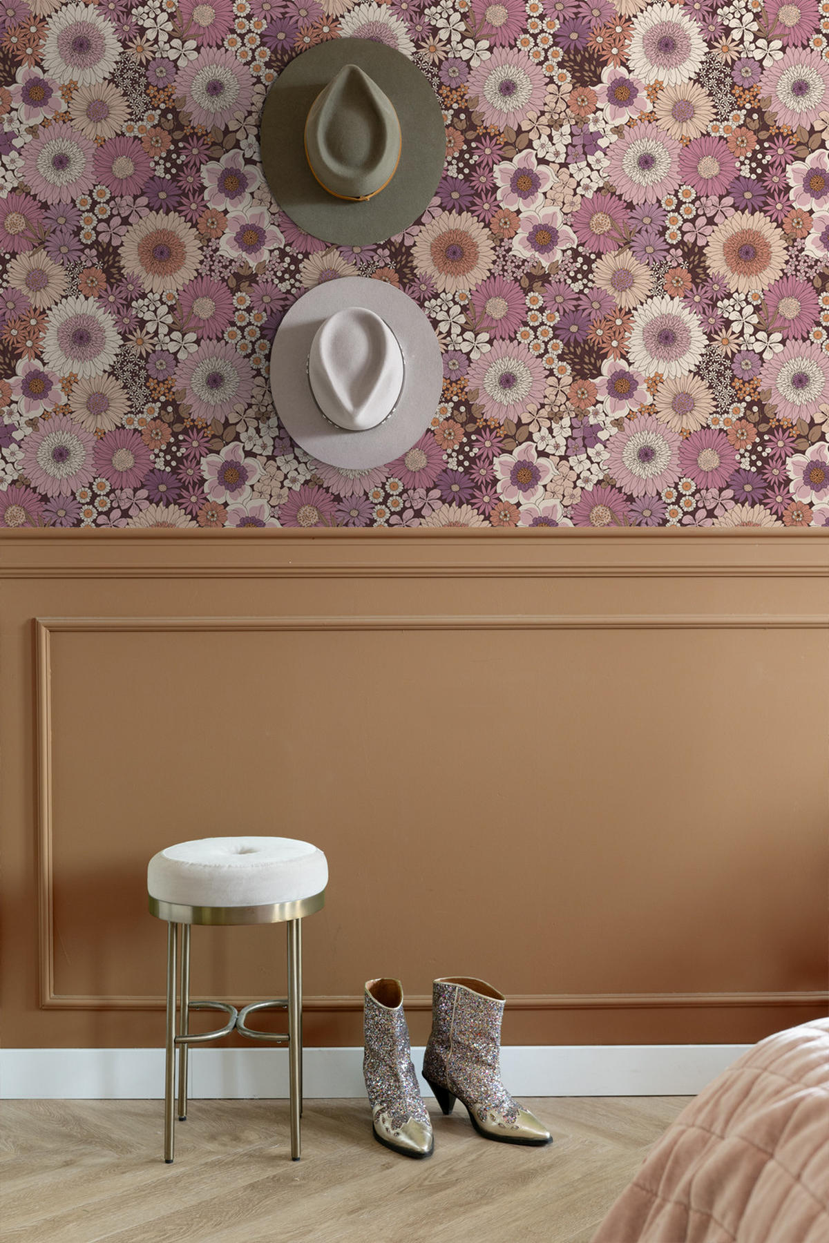 TAPETE Retro Blumen 53 cm x 10.05 m - Lila, Papier (53/1000cm) - ESTAhome