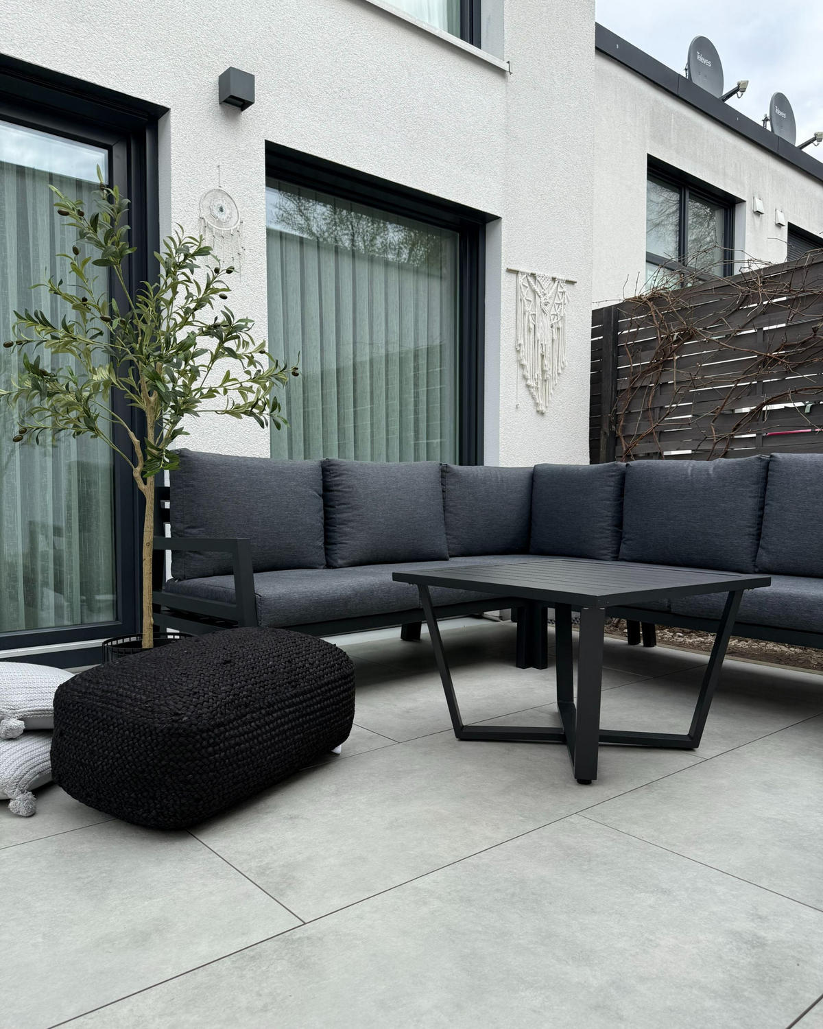 LOUNGE SADA černá Vizzini - černá, kov - Beliani