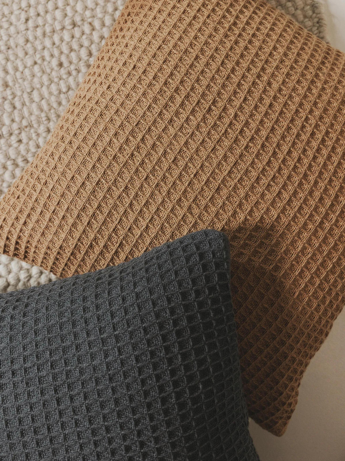 KISSENBEZUG Amalia Dunkelgrau 45x45 cm - Dunkelgrau, Textil (45/45cm) - benuta Pure