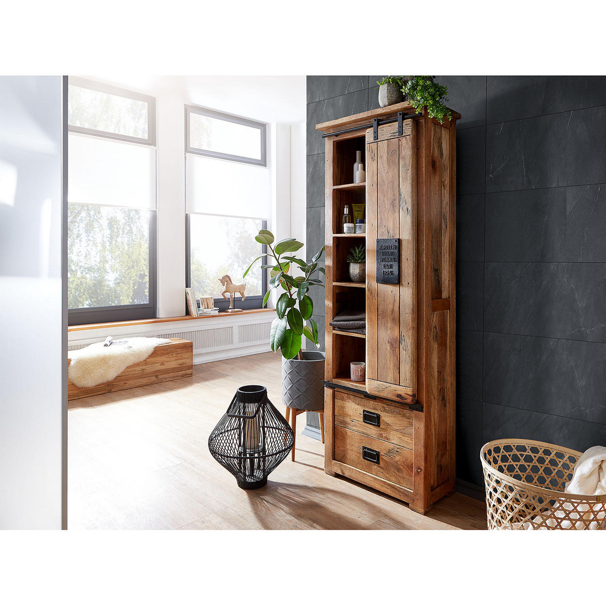 HOCHSCHRANK - Mango massiv / Eisen - Mango / Schwarz - Braun, Holz/Metall (70/195/35cm) - home24