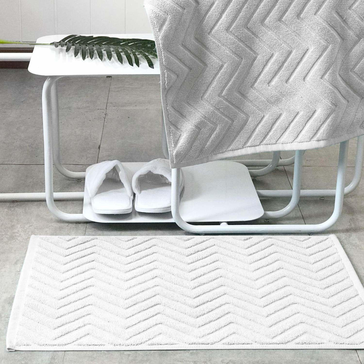 BADEMATTE rutschfest mit Memory-Schaum (Weiß) - Weiß, Textil (50/80cm) - Intirilife