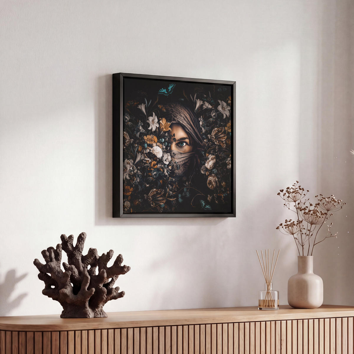 LEINWAND Bilder mit Rahmen - Frau - Luxus - Blumen - Schmetterling - Porträt - 20x20 - Schwarz, Textil (20/20cm) - MuchoWow