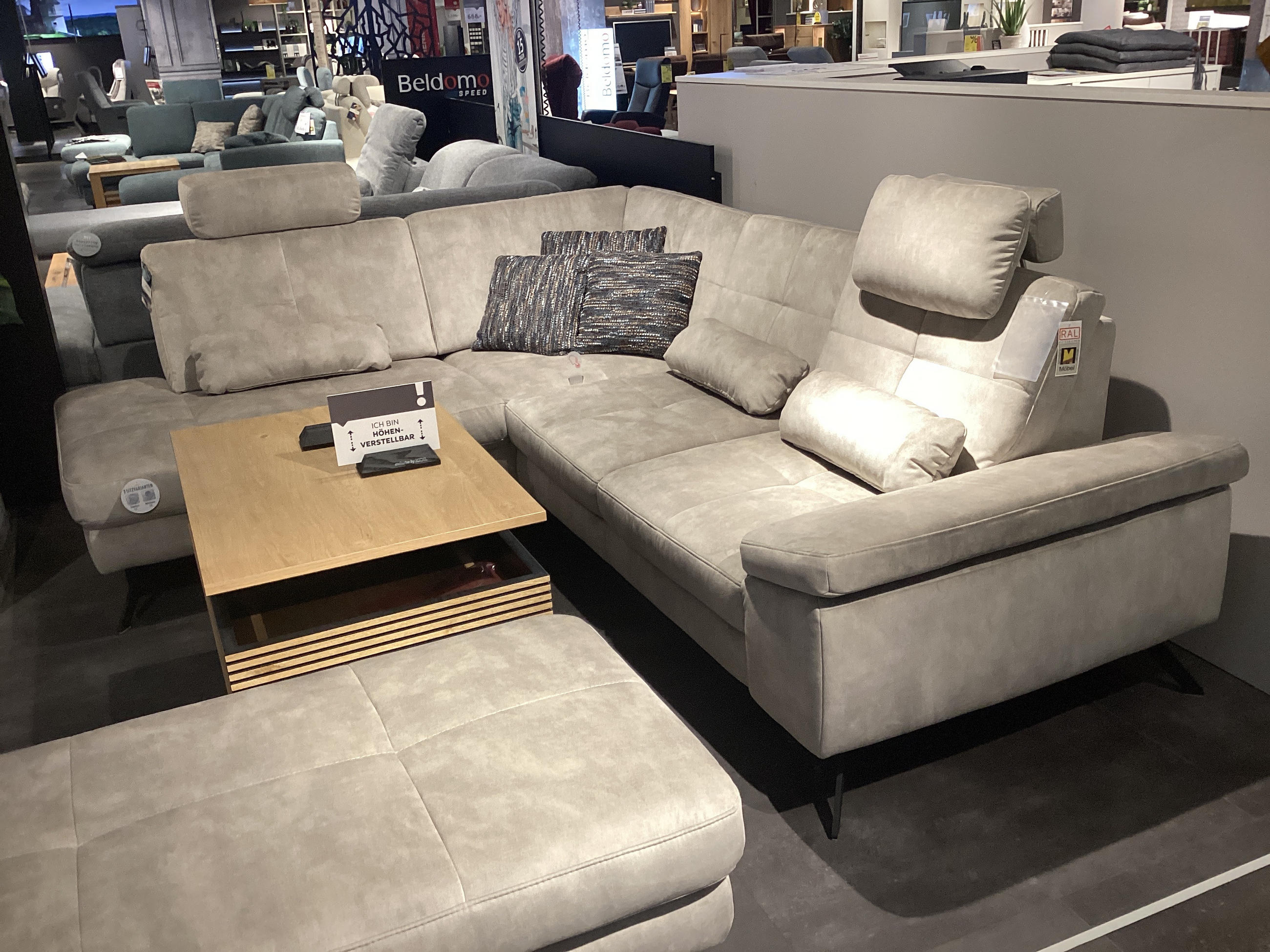 Ecksofa „MAGGIA“ Ausstellungsstück - Beldomo System