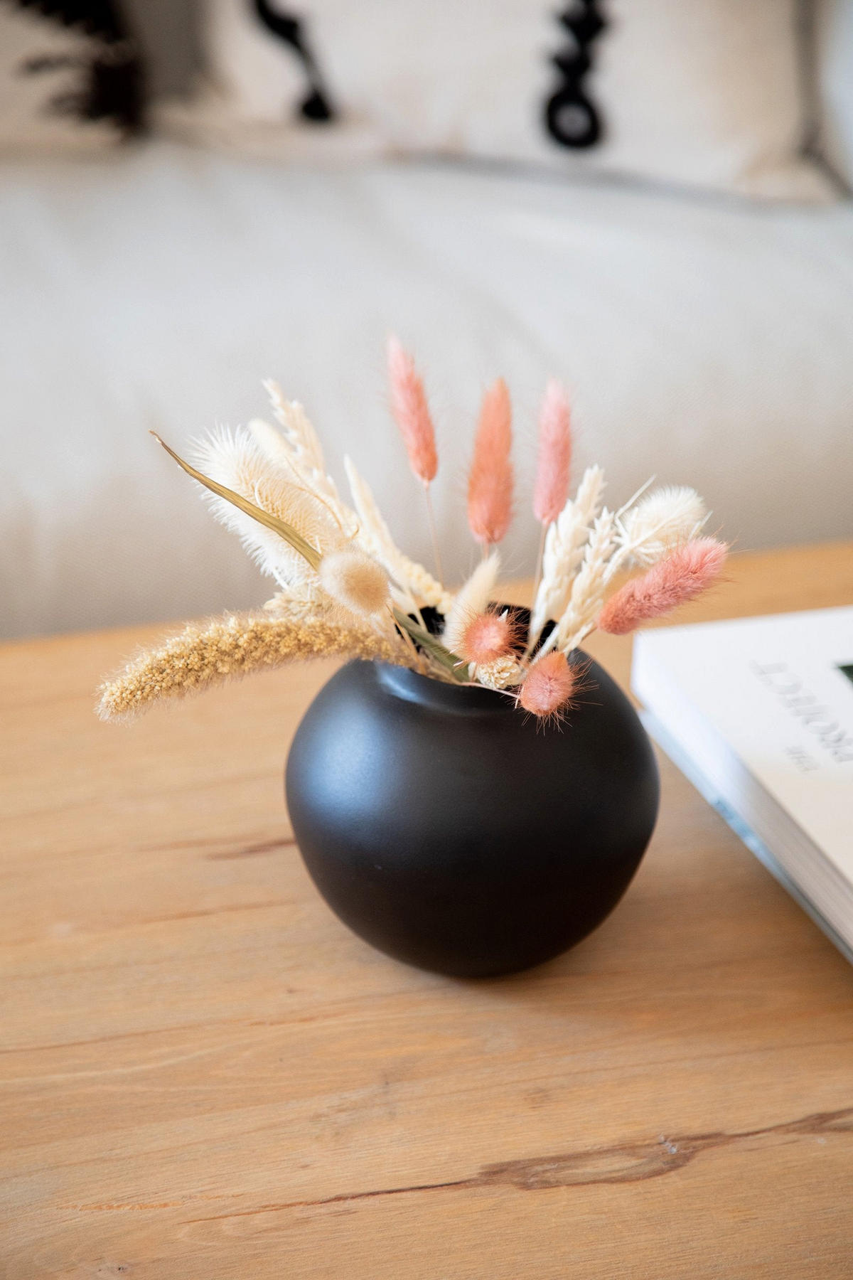 VASE Soyah aus Eisen in Schwarz Ø14,5/13,5 cm - Schwarz, Metall (13.5cm) - LaLe Living