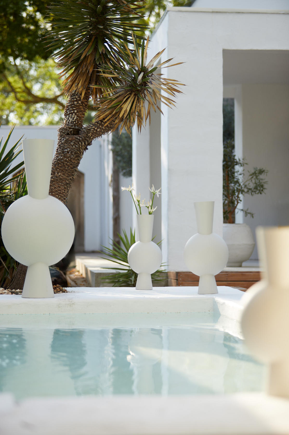 VASE Kavandu Weiß 47/26/100 cm - Weiß, Metall (100cm) - Light & Living