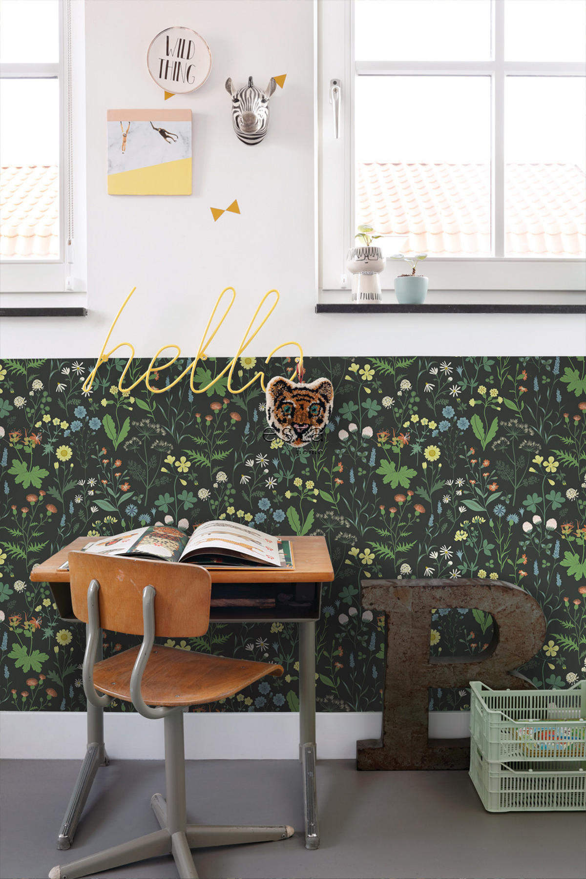 TAPETE Feldblumen 53 cm x 10.05 m - Schwarz, Papier (53/1000cm) - ESTAhome