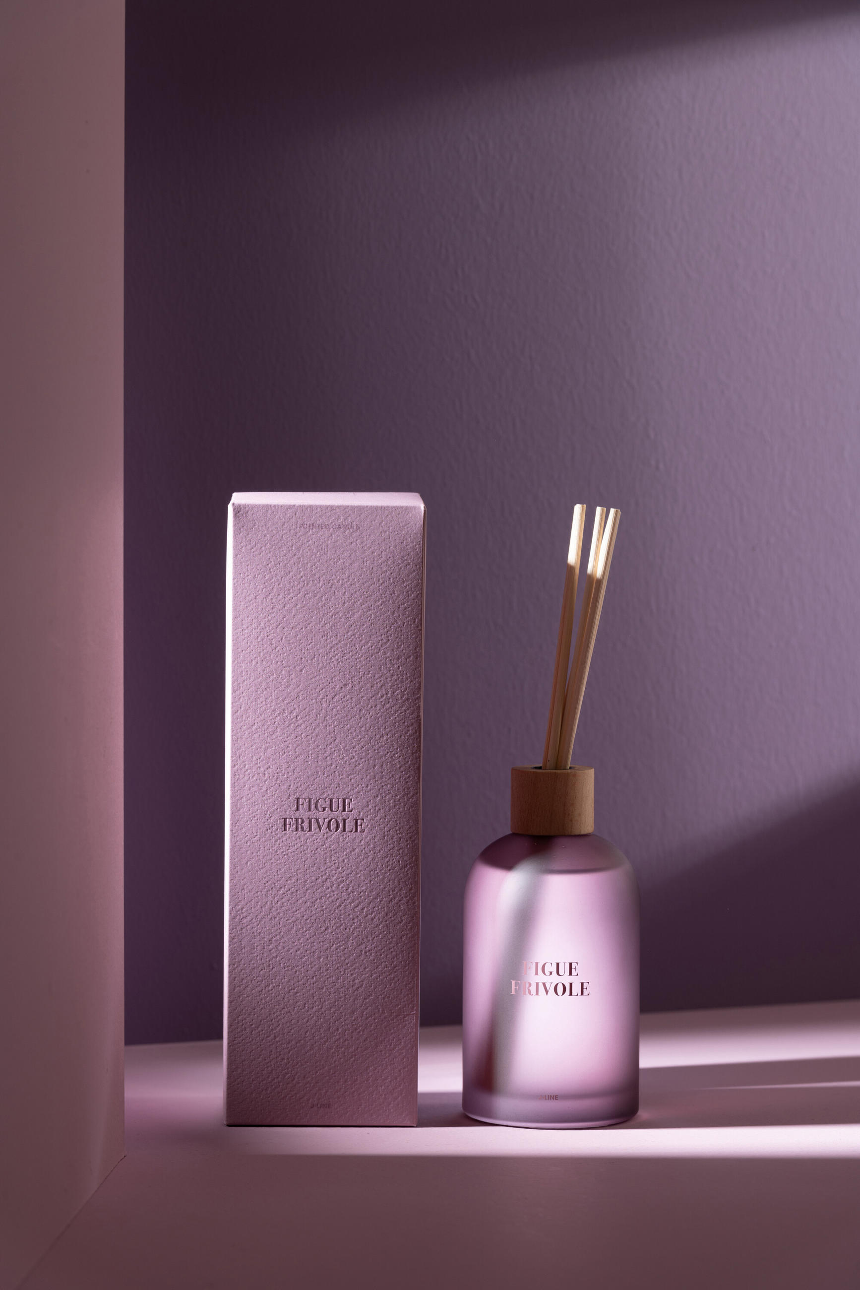 DUFTSPENDER HAUSPARFUM ACCORDS ESSENTIELS - Lila - 250 ml - Lila, Paraffin (7.5/27.5/7.5cm) - J-Line