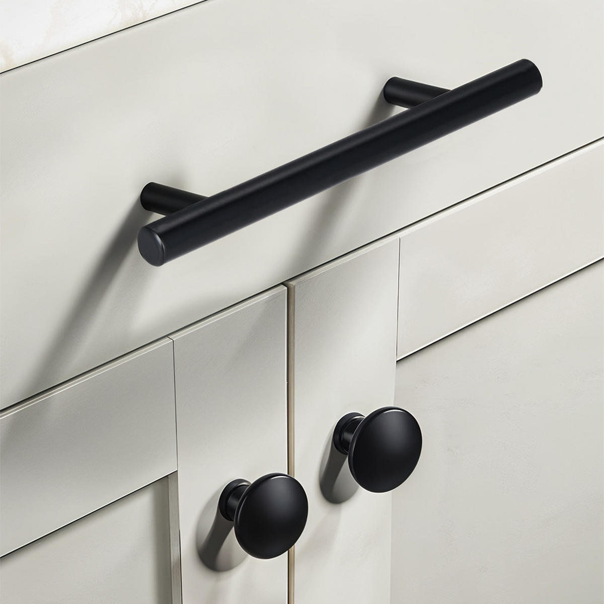 MÖBELGRIFFE 10er-Set aus rostfreiem Edelstahl black Vielseitig einsetzbar Einfache Montage Angenehme Haptik Pflegeleicht 250 mm - Schwarz, Metall (25/1/16cm) - Livingandhome