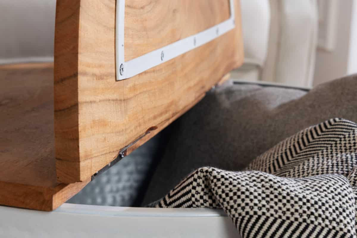 COUCHTISCH ORIENT STORAGE Akazie rund Natur 60cm - Braun, Holz/Metall (60/60/31cm) - riess-ambiente