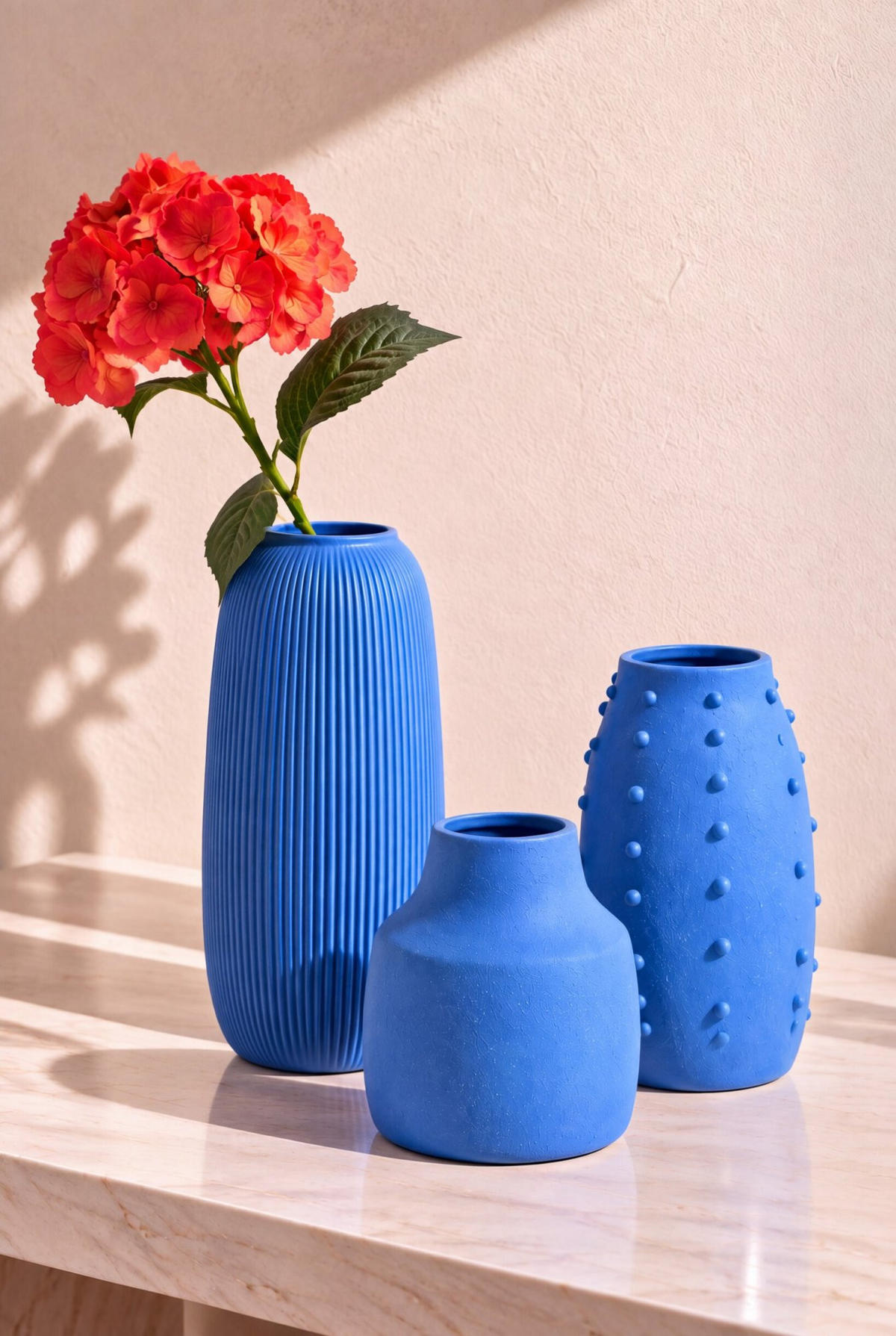 VASE RUBY - Blau, Keramik (23cm) - J-Line