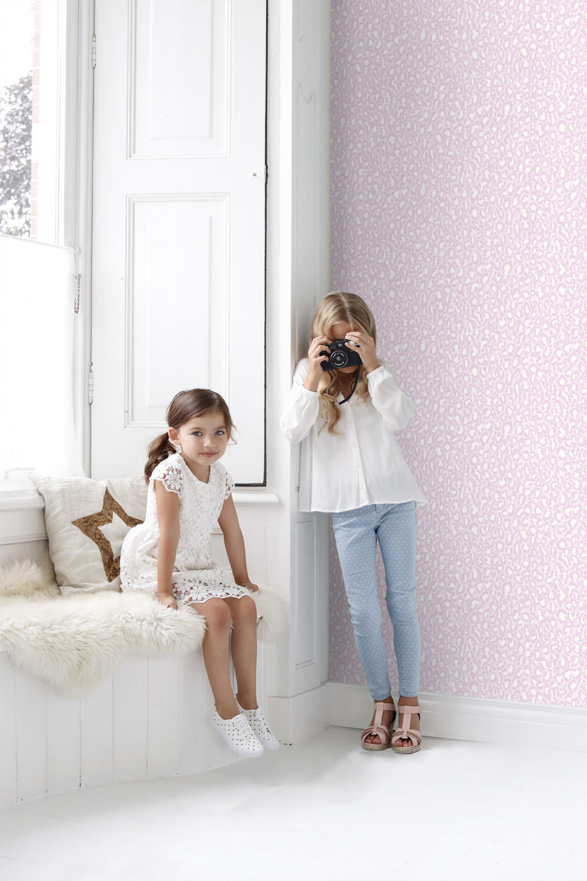 TAPETE Panter 53 cm x 10.05 m - Pink, Papier (53/0.1cm) - Origin Wallcoverings