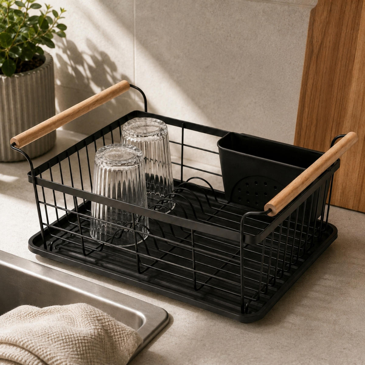 GESCHIRRABTROPFER mit Besteckbehälter 43/32/20 cm - Schwarz, Metall (32/20/43cm) - BOXIMO