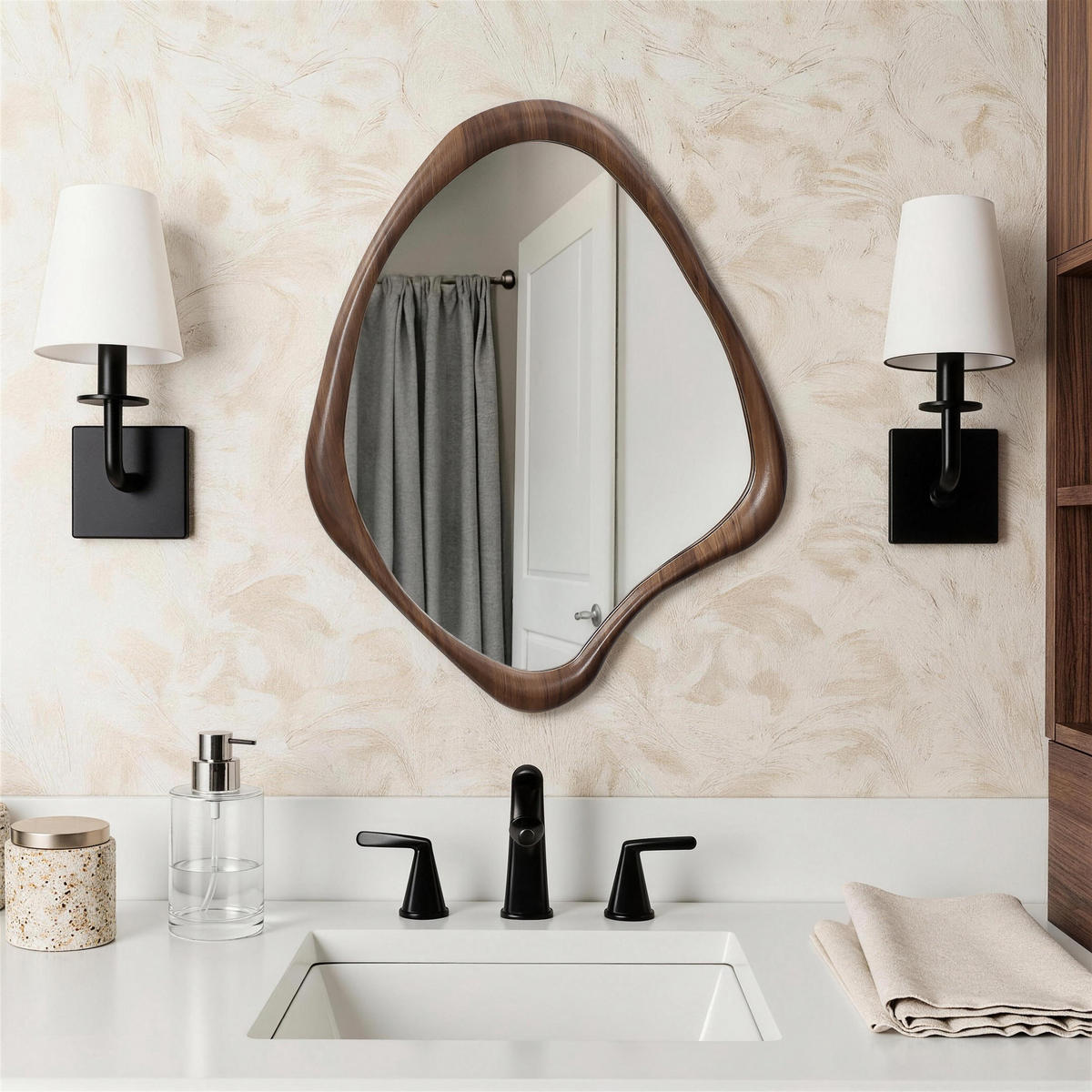 SPIEGEL braun, asymmetrisch, 75 × 60 cm, mit Holzrahmen - Braun, Glas/Holz (59/2.5/75cm) - Hometopia