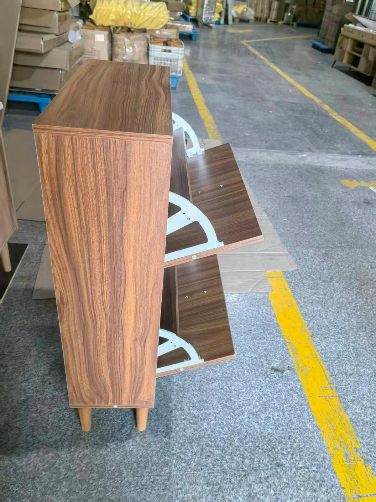 SCHUHSCHRANK aus MDF & Spanplatte 60cm in Braun mit 2 Klapptüren - Braun, Holzwerkstoff (60/96/24cm) - Modfu