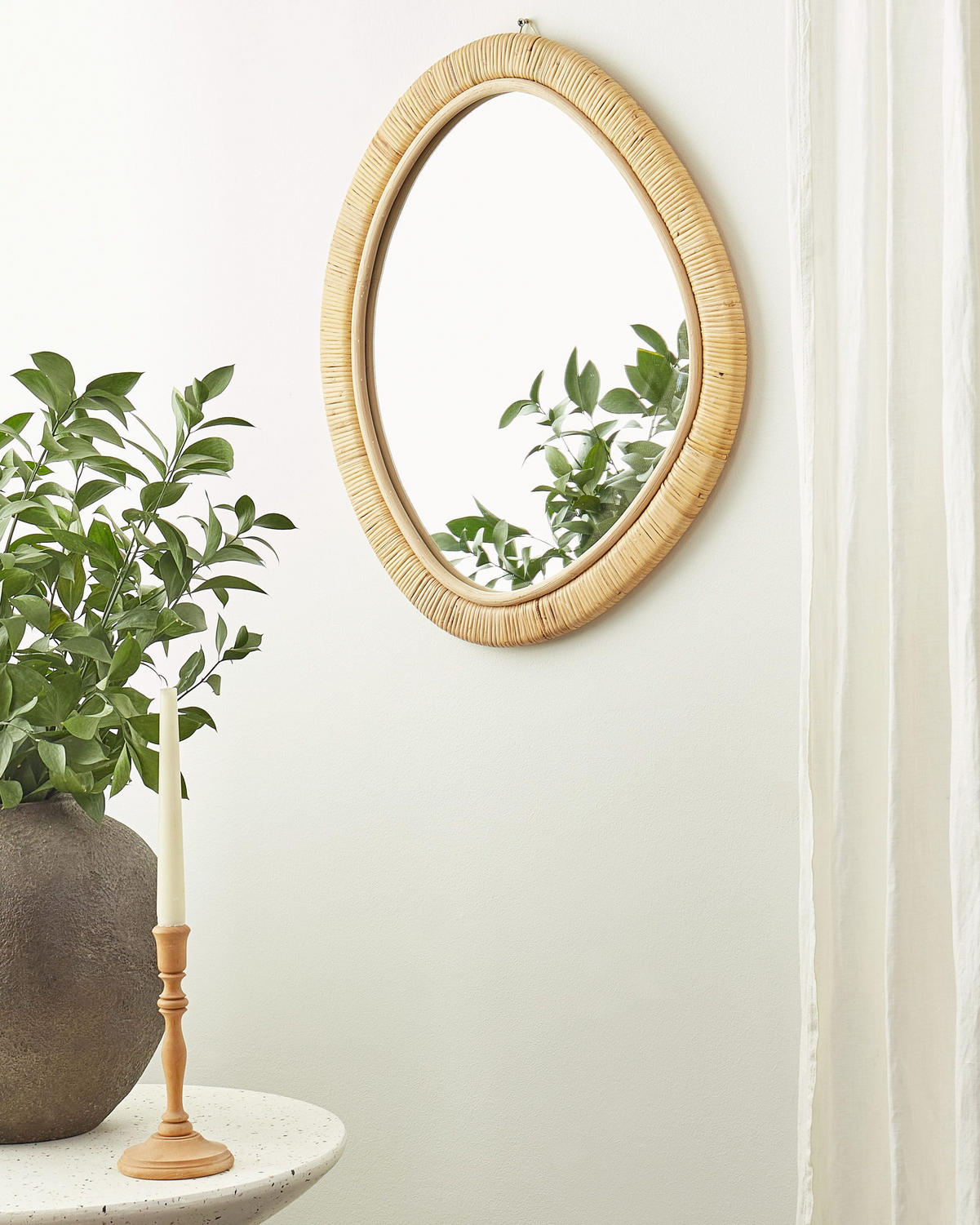 WANDSPIEGEL aus hellen Rattan 50/60 cm Zaatari - Naturfarben, Glas (50/5/60cm) - Beliani