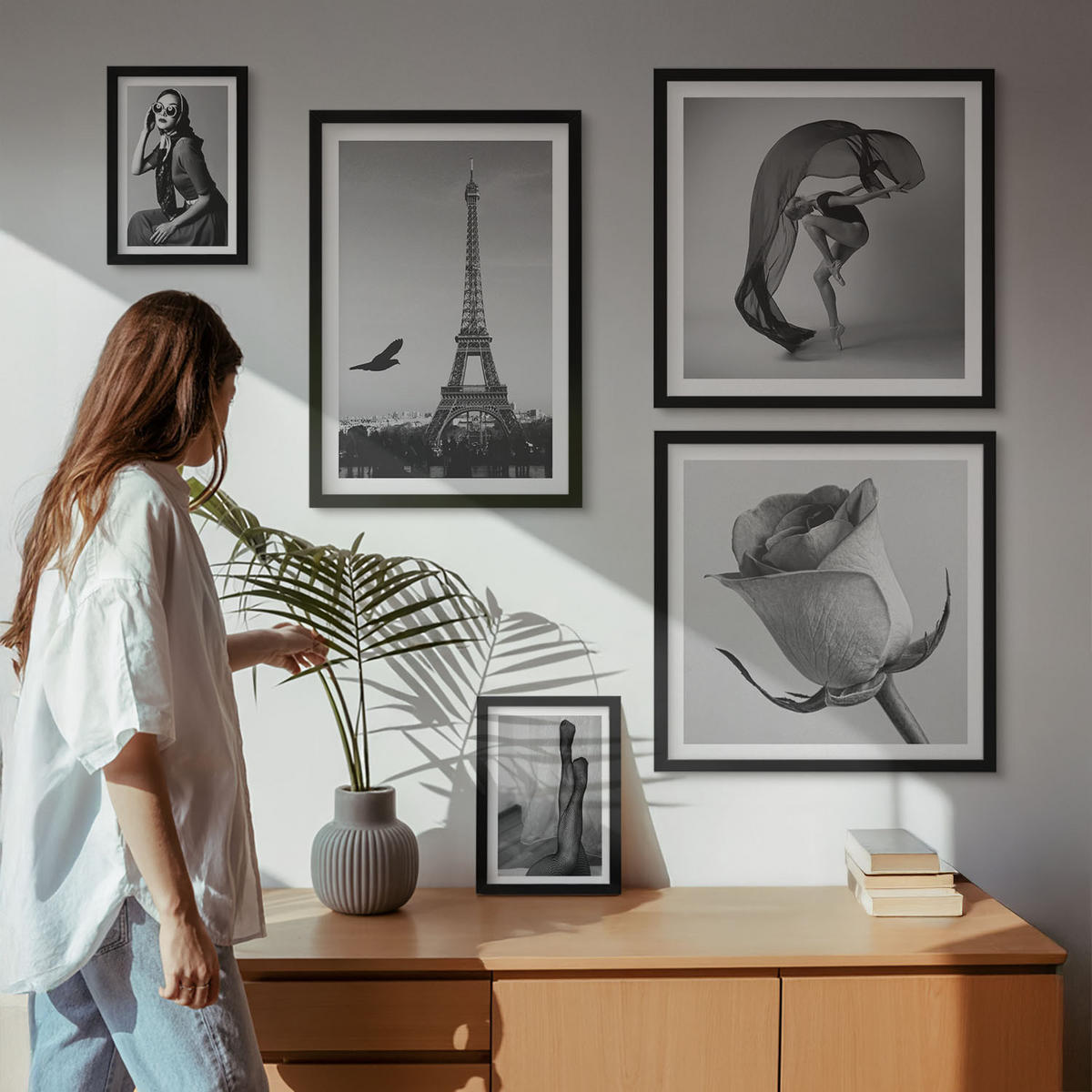 BILDER SET 5er Set - 50x50 cm & 20x30 cm & 40x60 cm Schwarzer Rahmen - Stilvolle Porträts eleganter Frauen - Schwarz, Kunststoff (40/60cm) - TULUP