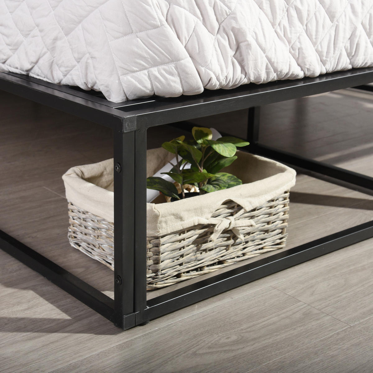 PUF cu două locuri, design ergonomic din chenille și spumă cu memorie - negru, metal (135/190/30cm) - Urban Meuble