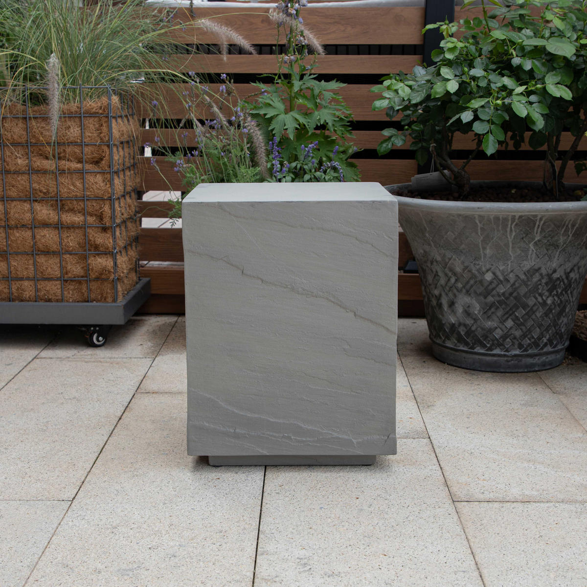 BEISTELLTISCH COLORADO aus GF-Beton, Wetterbeständig, 35x35x46 cm - Grau, Naturmaterialien (35/35/46cm) - Elementi