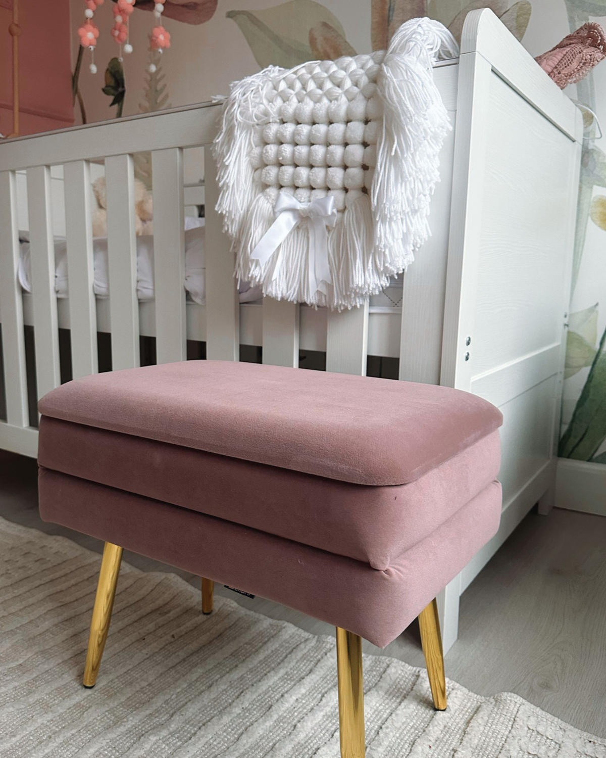 BANCĂ CU LADĂ roz Odessa - roz aprins/auriu, material textil (49/43/34cm) - Beliani